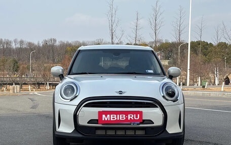MINI Clubman, 2022 год, 1 789 004 рублей, 2 фотография