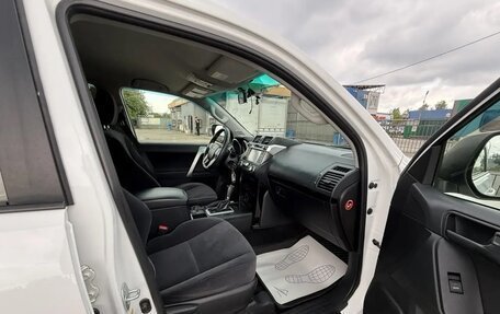 Toyota Land Cruiser Prado 150 рестайлинг 2, 2013 год, 3 300 000 рублей, 3 фотография