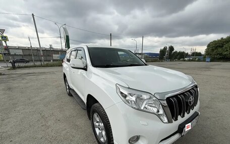 Toyota Land Cruiser Prado 150 рестайлинг 2, 2013 год, 3 300 000 рублей, 4 фотография