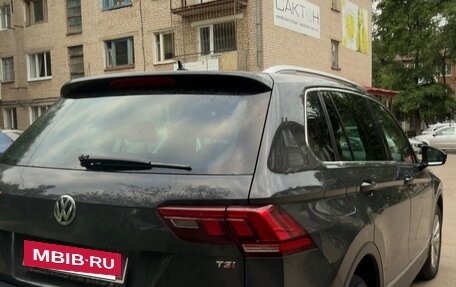 Volkswagen Tiguan II, 2017 год, 2 200 000 рублей, 3 фотография