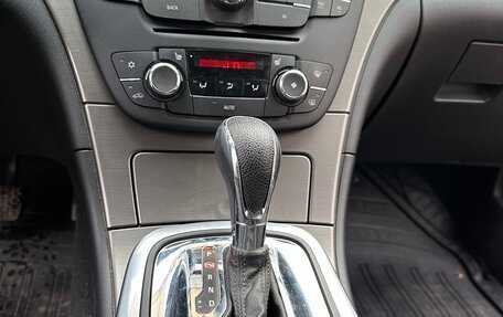 Opel Insignia II рестайлинг, 2010 год, 800 000 рублей, 10 фотография