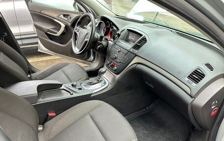 Opel Insignia II рестайлинг, 2010 год, 800 000 рублей, 15 фотография