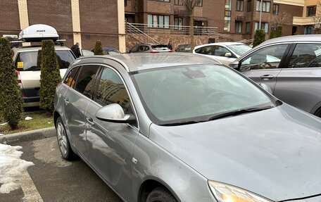 Opel Insignia II рестайлинг, 2010 год, 800 000 рублей, 24 фотография