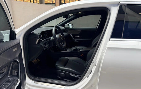 Mercedes-Benz A-Класс, 2022 год, 1 849 004 рублей, 10 фотография