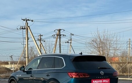 Volkswagen Touareg III, 2018 год, 4 800 000 рублей, 4 фотография