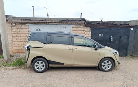 Toyota Sienta II, 2020 год, 1 675 000 рублей, 3 фотография