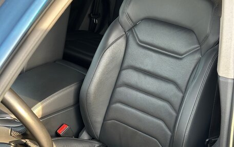 Volkswagen Touareg III, 2018 год, 4 800 000 рублей, 9 фотография