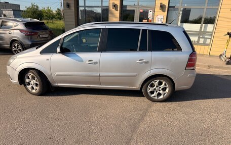 Opel Zafira B, 2006 год, 650 000 рублей, 3 фотография