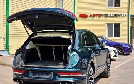 Bentley Bentayga I, 2023 год, 25 000 000 рублей, 7 фотография