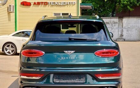 Bentley Bentayga I, 2023 год, 25 000 000 рублей, 9 фотография