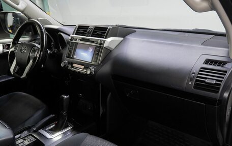 Toyota Land Cruiser Prado 150 рестайлинг 2, 2014 год, 3 450 000 рублей, 18 фотография