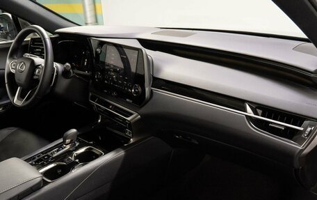 Lexus RX IV рестайлинг, 2025 год, 7 780 000 рублей, 16 фотография