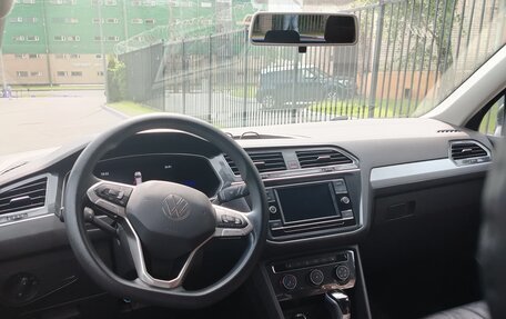 Volkswagen Tiguan II, 2022 год, 2 860 000 рублей, 6 фотография