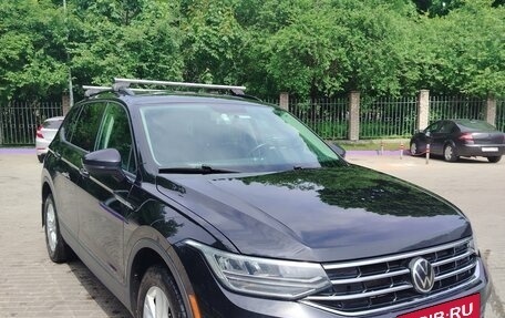 Volkswagen Tiguan II, 2022 год, 2 860 000 рублей, 2 фотография