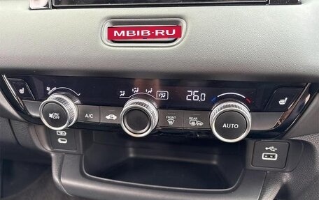 Honda Vezel, 2023 год, 2 190 000 рублей, 25 фотография