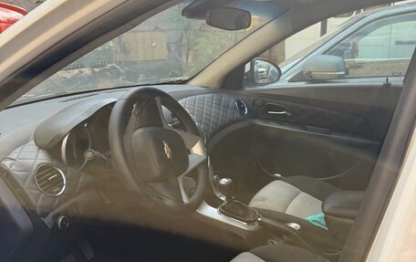 Chevrolet Cruze II, 2014 год, 820 000 рублей, 6 фотография