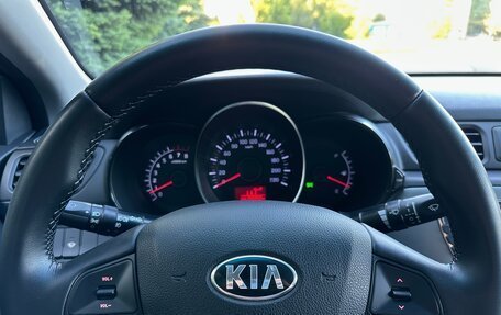 KIA Rio III рестайлинг, 2014 год, 985 000 рублей, 21 фотография