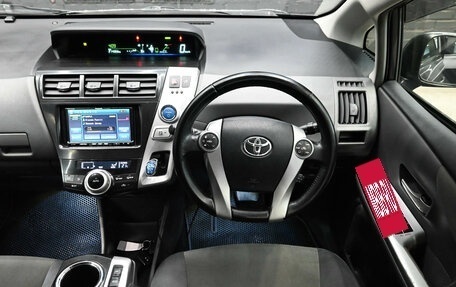 Toyota Prius Alpha I (ZVW40/41), 2014 год, 1 375 000 рублей, 13 фотография