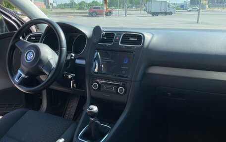 Volkswagen Golf VI, 2011 год, 600 000 рублей, 10 фотография