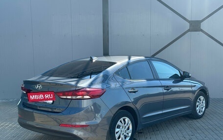 Hyundai Elantra VI рестайлинг, 2018 год, 1 580 000 рублей, 5 фотография