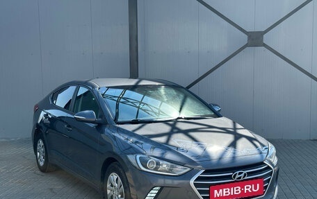 Hyundai Elantra VI рестайлинг, 2018 год, 1 580 000 рублей, 4 фотография