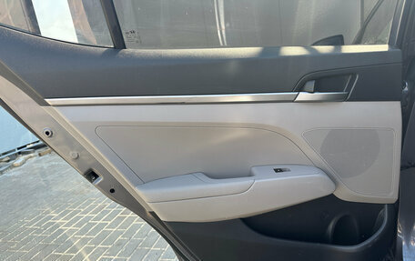 Hyundai Elantra VI рестайлинг, 2018 год, 1 580 000 рублей, 16 фотография
