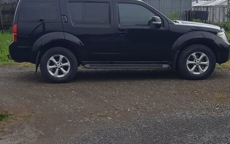 Nissan Pathfinder, 2011 год, 1 400 000 рублей, 3 фотография