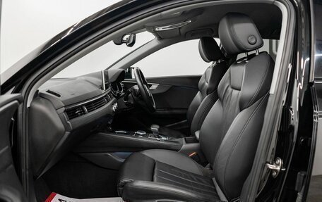 Audi A4, 2017 год, 1 945 000 рублей, 6 фотография