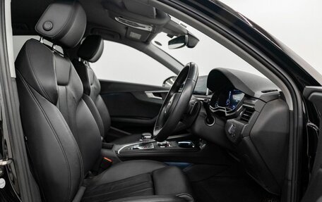 Audi A4, 2017 год, 1 945 000 рублей, 7 фотография