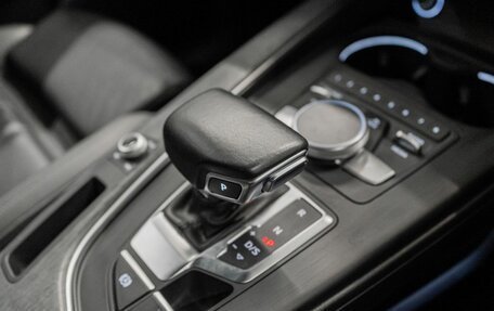 Audi A4, 2017 год, 1 945 000 рублей, 15 фотография