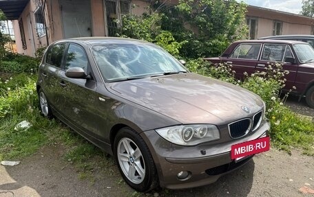 BMW 1 серия, 2007 год, 1 149 000 рублей, 26 фотография