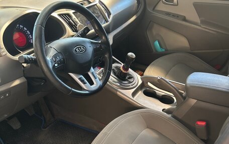 KIA Sportage III, 2010 год, 850 000 рублей, 14 фотография