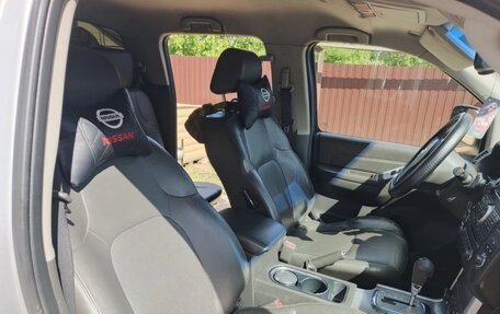 Nissan Navara (Frontier), 2012 год, 1 560 000 рублей, 11 фотография