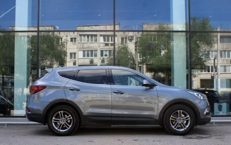 Hyundai Santa Fe III рестайлинг, 2017 год, 2 280 000 рублей, 4 фотография