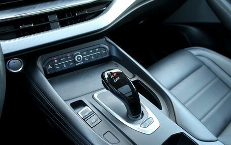Haval F7 I, 2023 год, 2 350 000 рублей, 13 фотография