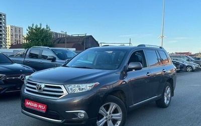 Toyota Highlander III, 2011 год, 2 050 000 рублей, 1 фотография