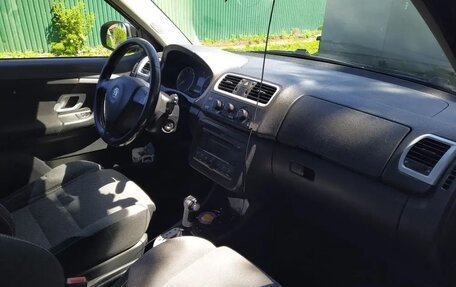 Skoda Fabia II, 2008 год, 550 000 рублей, 11 фотография