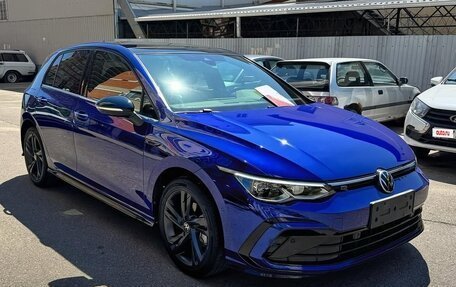 Volkswagen Golf VIII, 2022 год, 2 155 000 рублей, 3 фотография