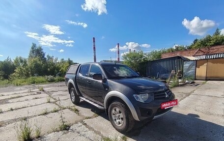 Mitsubishi L200 IV рестайлинг, 2012 год, 935 000 рублей, 2 фотография