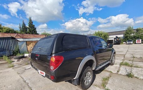 Mitsubishi L200 IV рестайлинг, 2012 год, 935 000 рублей, 3 фотография