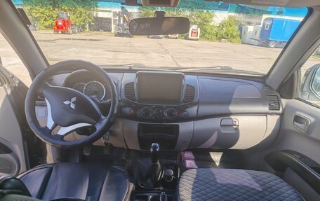 Mitsubishi L200 IV рестайлинг, 2012 год, 935 000 рублей, 6 фотография