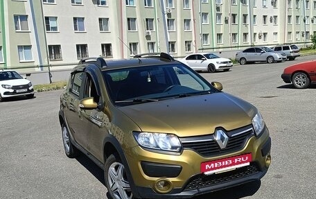 Renault Sandero II рестайлинг, 2017 год, 980 000 рублей, 2 фотография