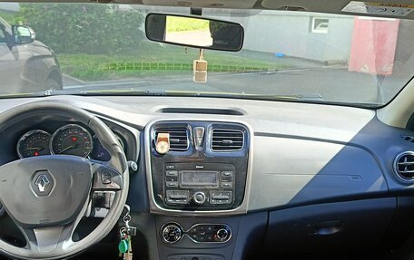Renault Sandero II рестайлинг, 2017 год, 980 000 рублей, 8 фотография