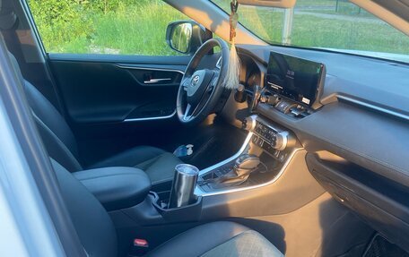 Toyota RAV4, 2025 год, 3 900 000 рублей, 12 фотография