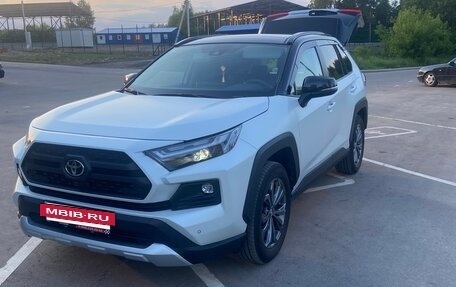 Toyota RAV4, 2025 год, 3 900 000 рублей, 11 фотография