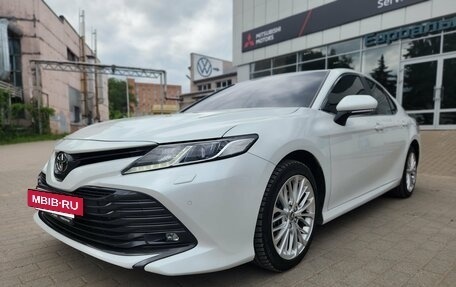 Toyota Camry, 2020 год, 2 989 000 рублей, 2 фотография