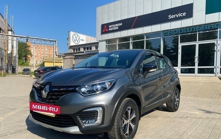 Renault Kaptur I рестайлинг, 2021 год, 1 859 000 рублей, 3 фотография