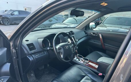 Toyota Highlander III, 2011 год, 2 050 000 рублей, 5 фотография