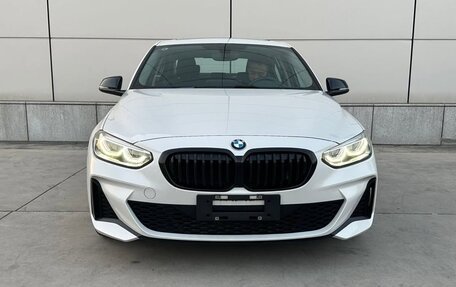 BMW 1 серия, 2022 год, 1 955 000 рублей, 1 фотография