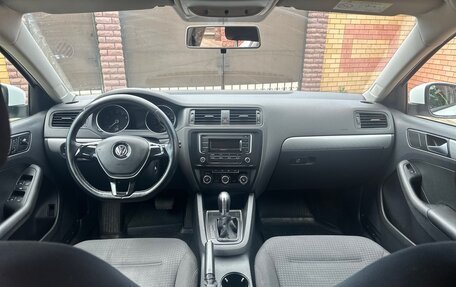 Volkswagen Jetta VI, 2016 год, 1 099 000 рублей, 12 фотография